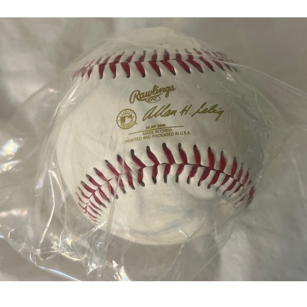 2006 Rawlings MLB Holiday Inn Official Hotel Promotional Baseball Sealed Selig